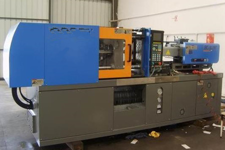 果筐注塑機(jī)廠家如何選擇比較好？需重視這些因素！