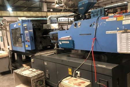 如何降低混雙色注塑機(jī)采購成本？技巧分析！